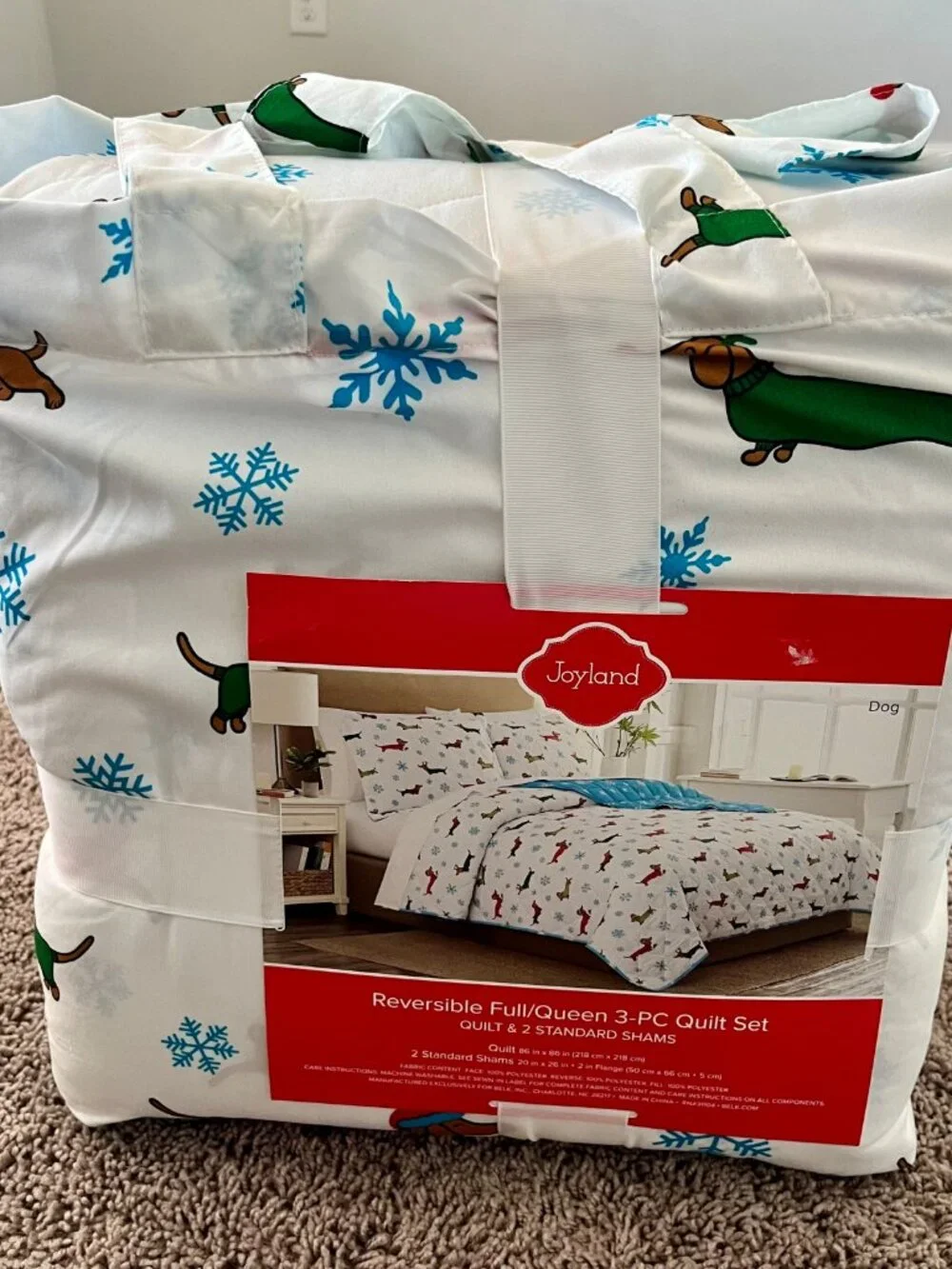 Joyland Snowy Dog Quilt Set